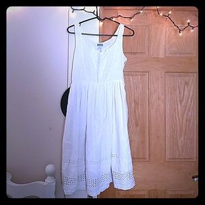White dELiAs dress